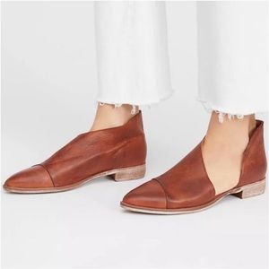 Free People Royale Flat Size 39